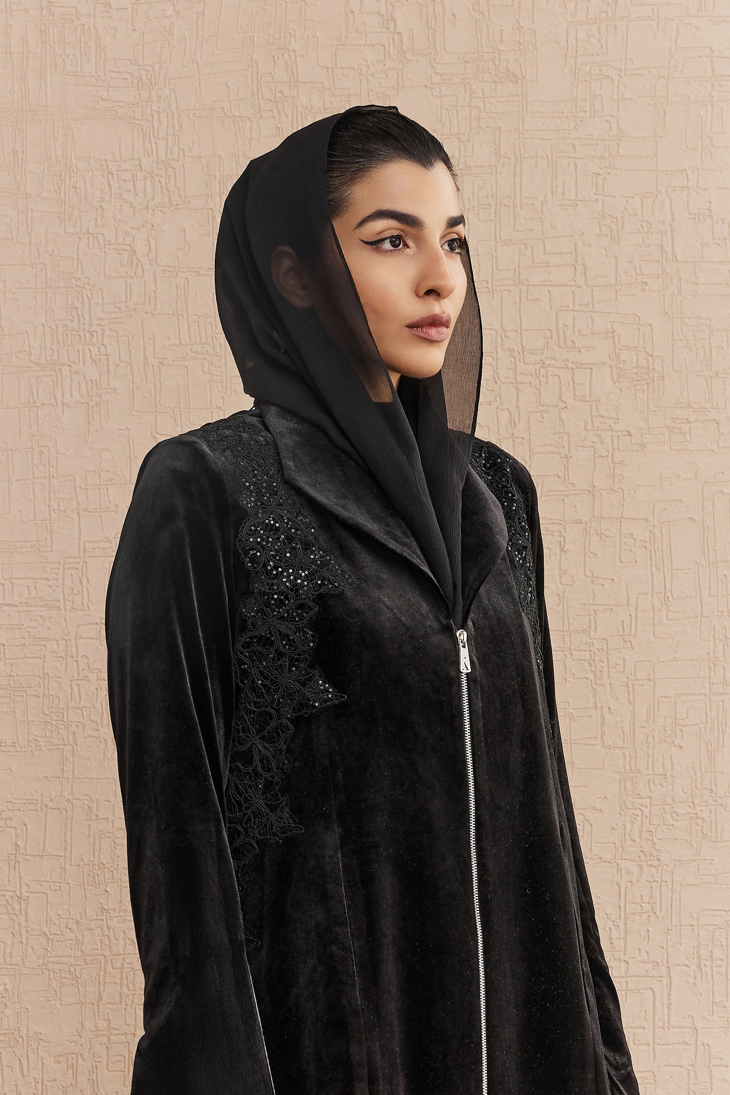 Saya Lace